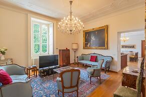 Luxury Apartments in Villa Cardinal Ciceri