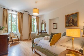 Luxury Apartments in Villa Cardinal Ciceri