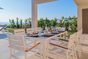 Carpe Diem Villa - Luxurious, 1,5km From The Beach