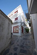 Cosy Flat in the Heart of Skopelos Town