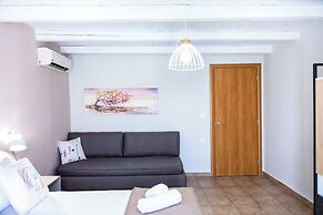 Mysigt Villa - Next To Platanias, 2min From Beach