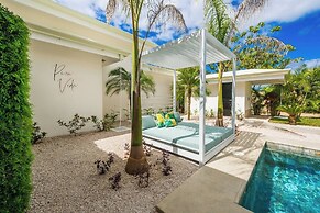 Duna Property - 2 Villas 2 Pools 7 Br Luxury Oasis Centrally Located