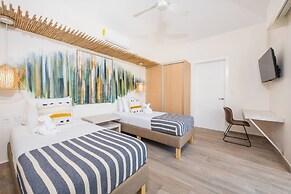 Duna Property - 2 Villas 2 Pools 7 Br Luxury Oasis Centrally Located