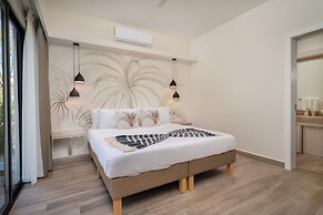 Duna Property - 2 Villas 2 Pools 7 Br Luxury Oasis Centrally Located