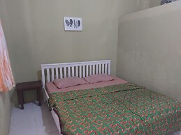 OYO 92644 Onong's Homestay Near Dodikjur Rindam XIII/Merdeka
