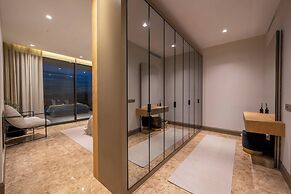 Hills Deluxe - Relaxed Luxury in Style and Serenity