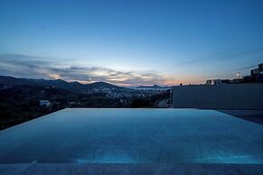 Hills Deluxe - Relaxed Luxury in Style and Serenity