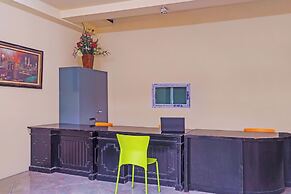 OYO 92687 Alnindo Makaliwe