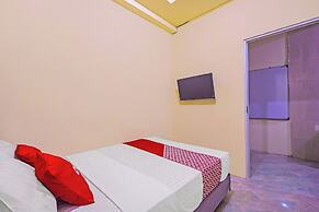 OYO 92687 Alnindo Makaliwe