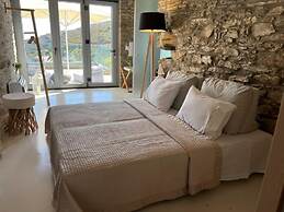 Heliades Villas-the Suite With Private Pool and View to Aegean Sea