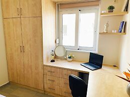 Cozy Nest - 2min To Beach, 6min Walk To