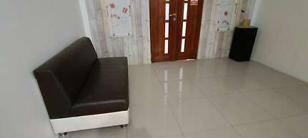 OYO 92659 Wisma Deli Syariah Near RSUD Nene Mallomo Sidenreng Rappang