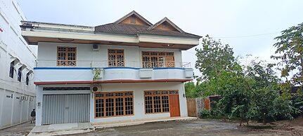 OYO 92659 Wisma Deli Syariah Near RSUD Nene Mallomo Sidenreng Rappang