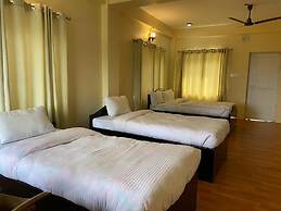 Jay shambhoo pumdikot lodge & restaurant