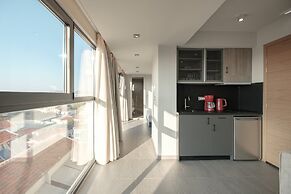 Sky-High Central Penthouse - 01