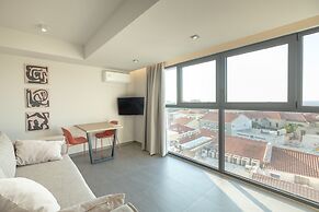 Sky-High Central Penthouse - 01