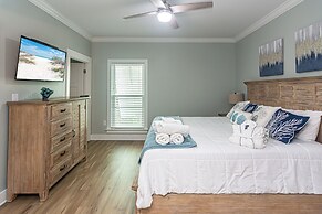 5002 Rookery 3 Sea La Vie With 2 Pools Beach Access and Beach Amenitie