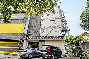 Super OYO Capital O 92633 Spring Hotel Gubeng