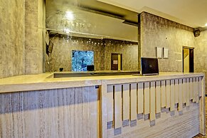 Super OYO Capital O 92633 Spring Hotel Gubeng