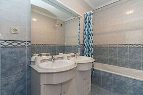 T1 Wifi, Balcony With Bbq, air con 8min Walk From the Marginal of Caba