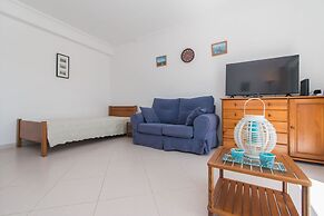 T1 Wifi, Balcony With Bbq, air con 8min Walk From the Marginal of Caba