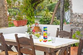 Platanias Beachfront Villa Elsa-90m To Main Square