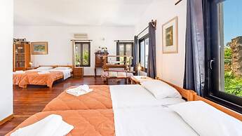 Platanias Beachfront Villa Elsa-90m To Main Square