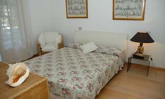 Beautiful Villa a few Meters From the Beach of Lignano