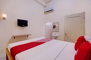 OYO 92636 Paris Garden