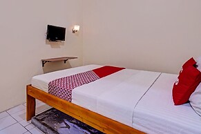 OYO 92636 Paris Garden