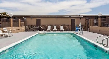 Tri City Inn
