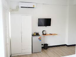RoomQuest IT Square Don Mueang Airport
