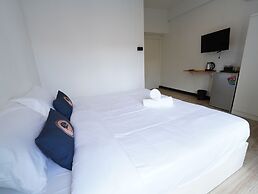 RoomQuest IT Square Don Mueang Airport