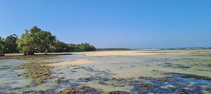 Wagawimbi Villa 560 m2, Breathtaking View of the Indian Ocean, Kenya