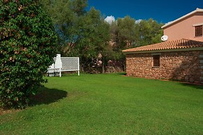 Outstanding Residenze Gallura 1 Bedroom Sleeps 4 Persons Plus Child be