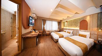 Daali Hotel & Apartment