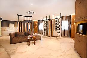 Daali Hotel & Apartment