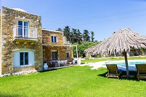 Hem Borta Villa - Next To Platanias, 2min From Beach