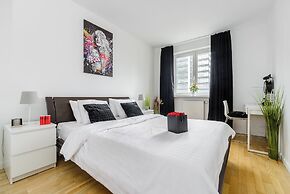 Lumina spacious apart with 3 bedrooms