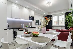 Lumina spacious apart with 3 bedrooms