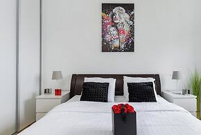 Lumina spacious apart with 3 bedrooms