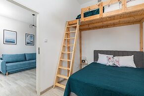 Bright Apartment Międzyzdroje by Renters