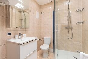 Bright Apartment Międzyzdroje by Renters