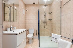 Bright Apartment Międzyzdroje by Renters