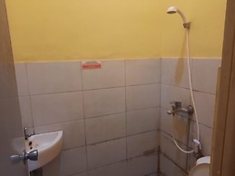 OYO 92725 Regol Srimahi Residence