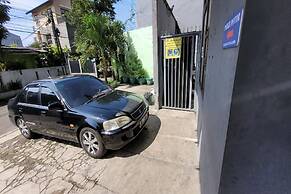 OYO 92725 Regol Srimahi Residence