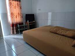 SPOT ON 92730 Lili Kost SyariahNearKetapang Royal City