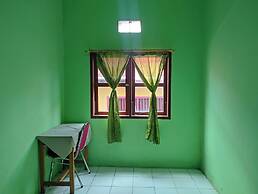 OYO 92724 Penginapan Syariah Al Syifa