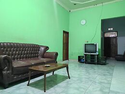 OYO 92724 Penginapan Syariah Al Syifa