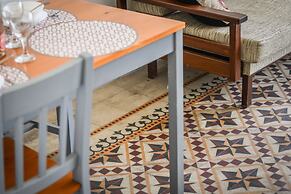 Vintage Charm 1BR Apt w Balcony & View